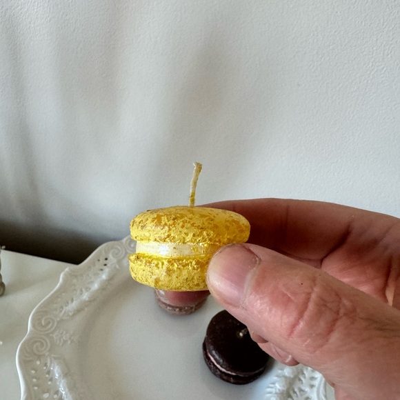 Little Laduree macarons candles - Picture 5 of 7